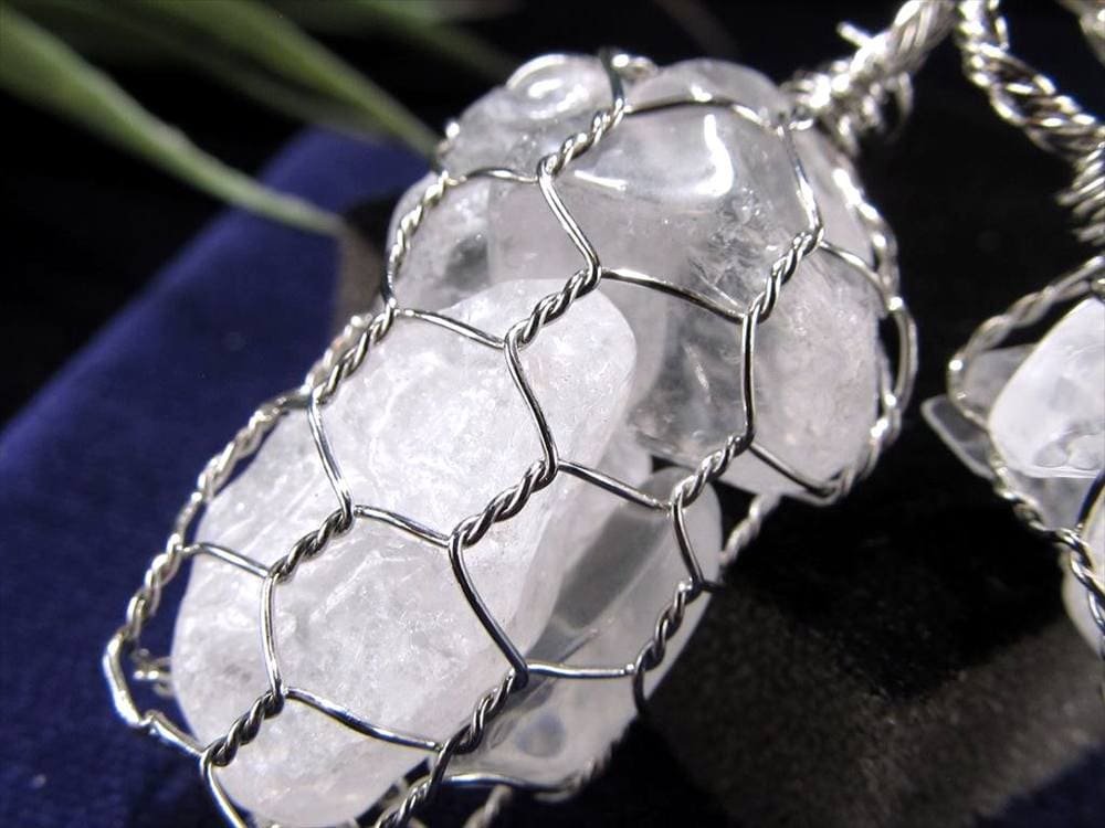 天然水晶 原石 水晶 クォーツ ワイヤーラップ ペンダントトップ