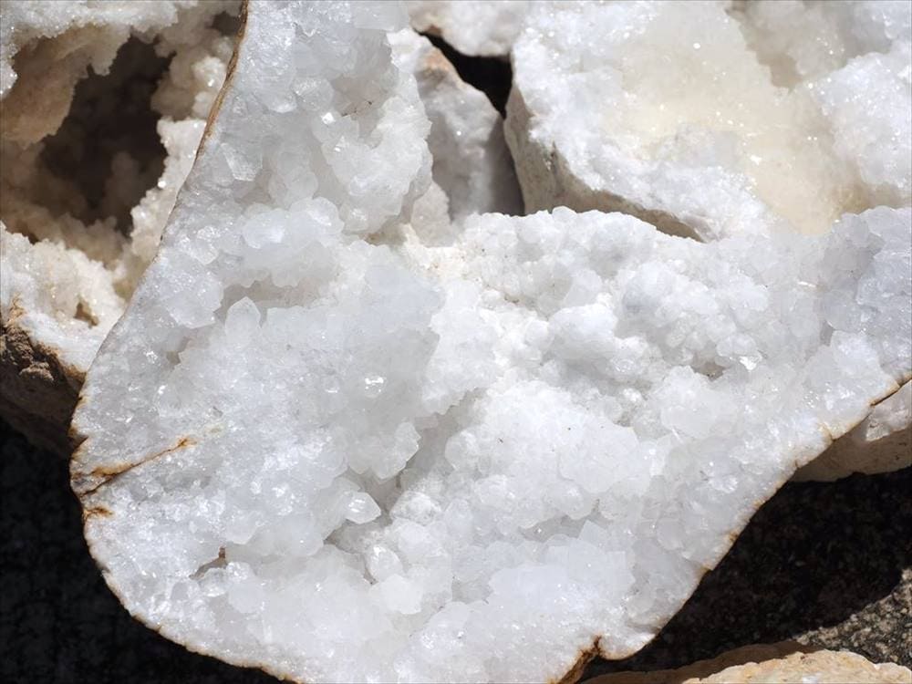 ジオード水晶クラスター