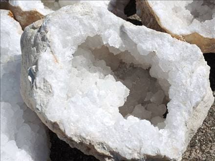 ジオード 水晶 クラスター 晶洞 浄化