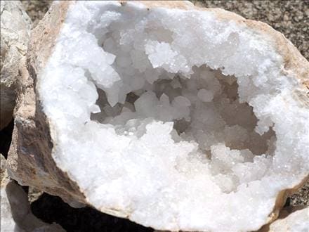 ジオード 水晶 クラスター 晶洞 浄化