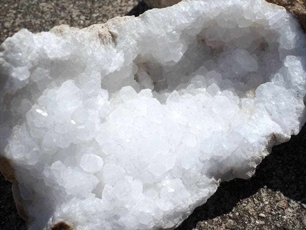 ジオード 水晶 クラスター 晶洞 浄化