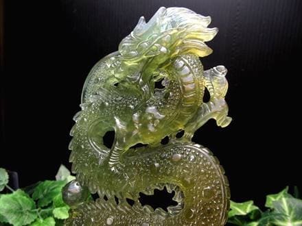 アクアマリン グリーンベリル エメラルド 龍 彫刻 置物
