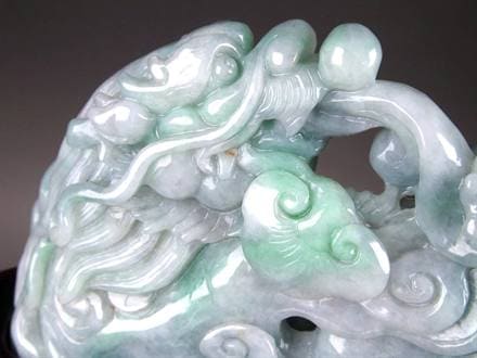 翡翠 ヒスイ 彫刻置物 龍 四爪龍