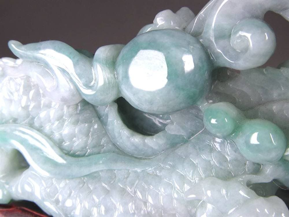 翡翠 ヒスイ 彫刻置物 龍 四爪龍