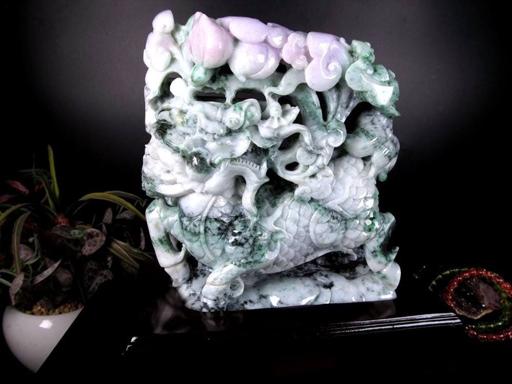 翡翠 ヒスイ 置物 ジェダイト 硬玉