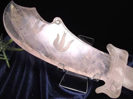 紅石英 ローズクォーツ 置物 刀 剣