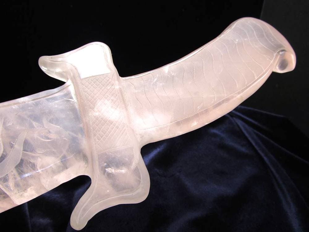 紅石英 ローズクォーツ 置物 刀 剣