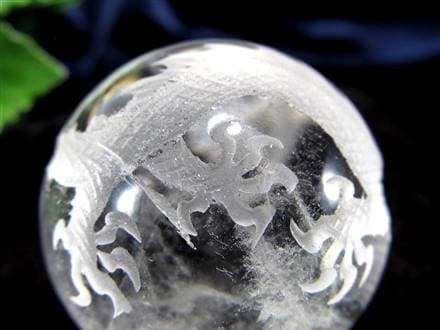 五本爪 龍彫り 水晶 丸玉 開運大吉