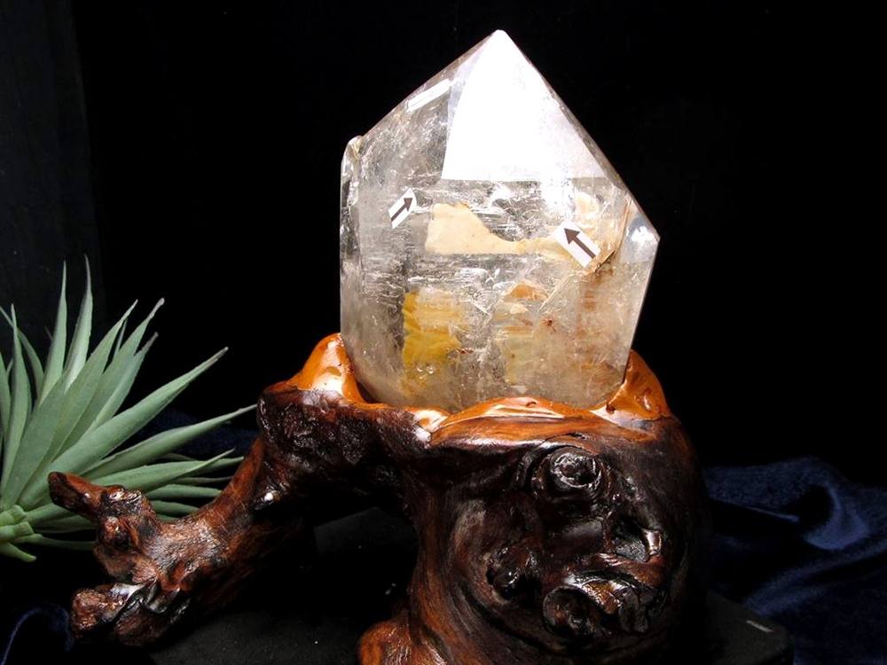 水入り水晶 エレスチャル 原石 置物 エンハイドクォーツ