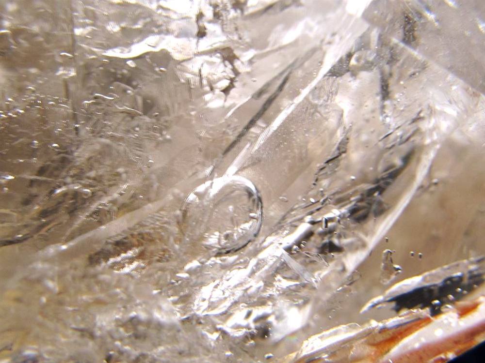 水入り水晶 エレスチャル 原石 置物 エンハイドクォーツ