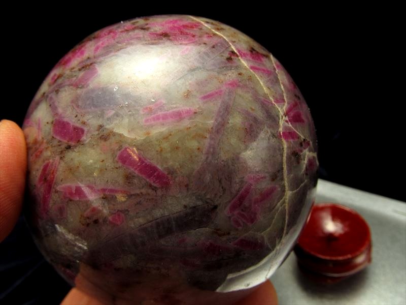 ルビーインフェルスパー