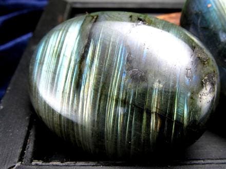 ラブラドライト タンブル 握り石 ポリッシュ 磨き石