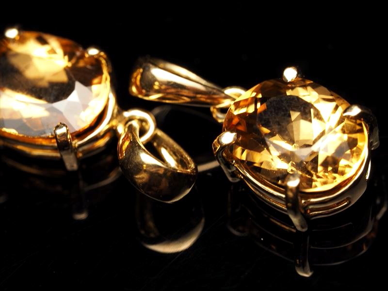 インペリアルトパーズペンダントトップ