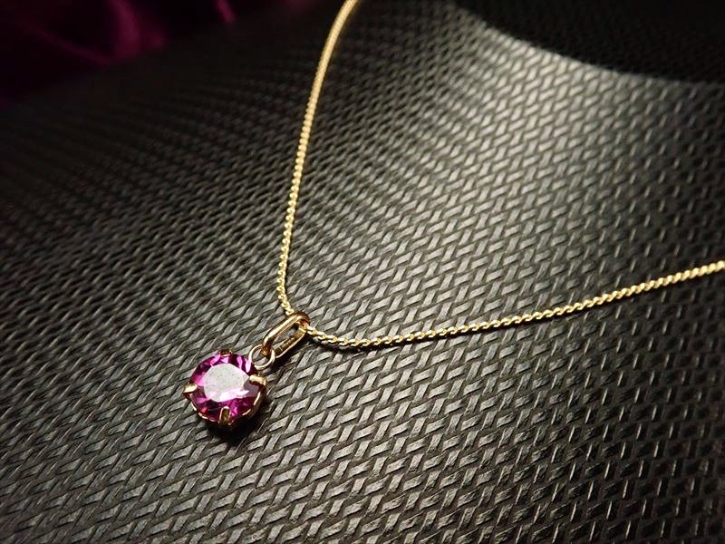 ペンダントトップ