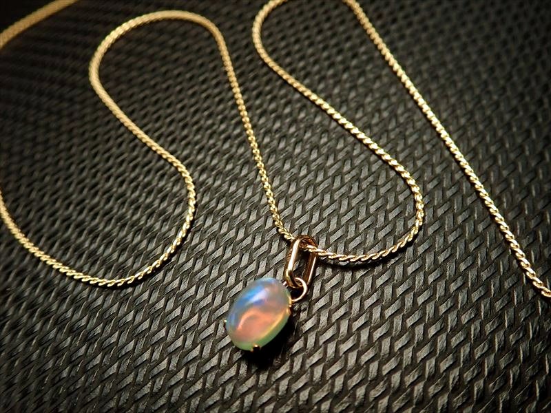 ペンダントトップ