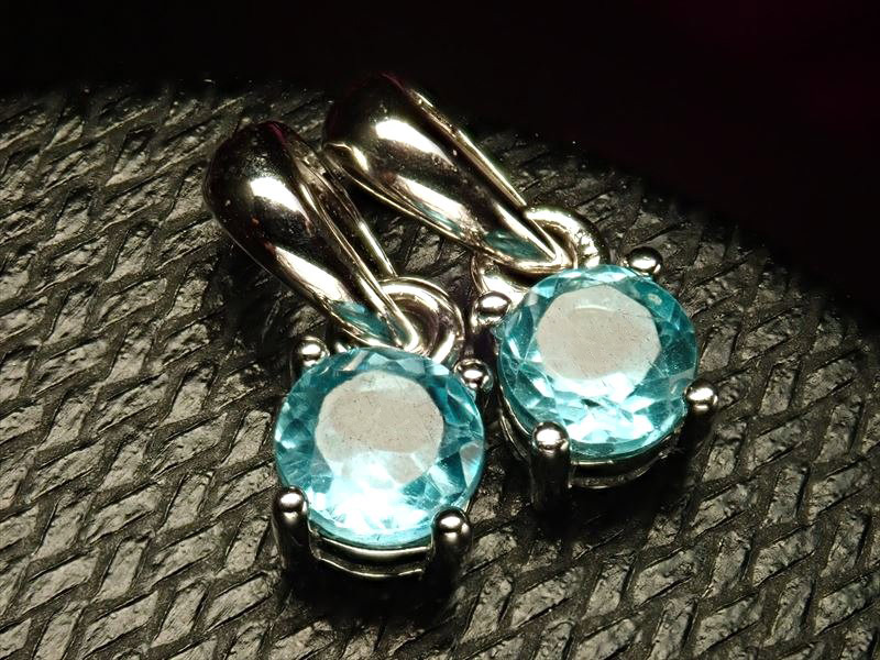 ペンダントトップ