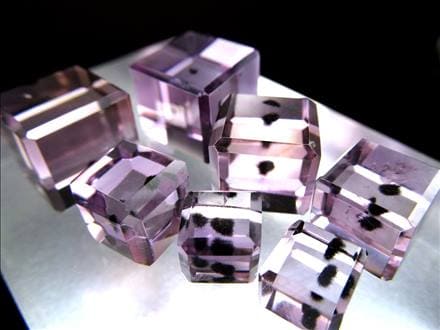 ロマネサイトインアメジスト