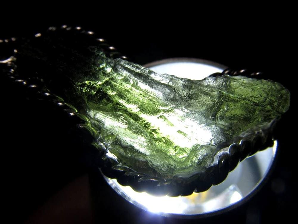 モルダバイト モルダウ石 テクタイト ペンダント アクセサリー