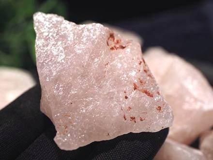 ローズクォーツ ロッククリスタル 紅石英 原石 マダガスカル