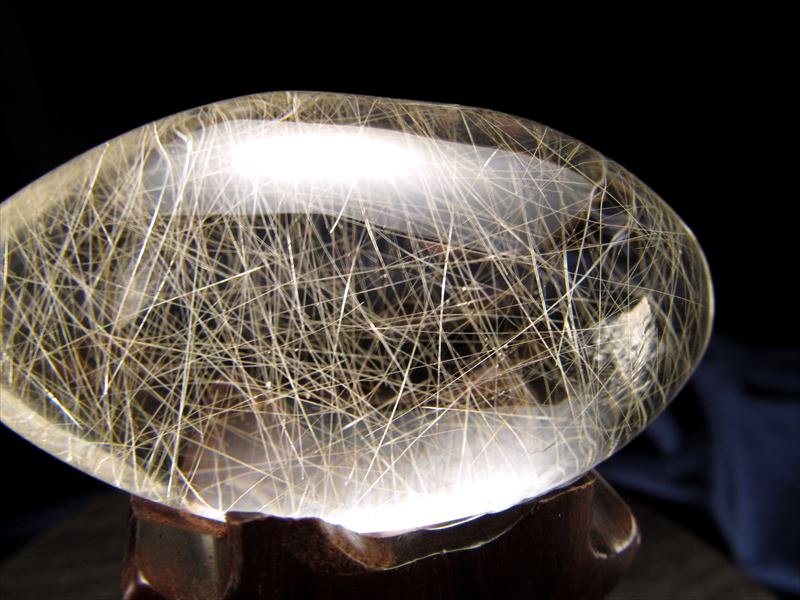 ★天然石★透明感がハンパないルチルクォーツ(台座付) ☆天然石☆透明感がハンパないルチルクォーツ(台座付) バイヤー厳選