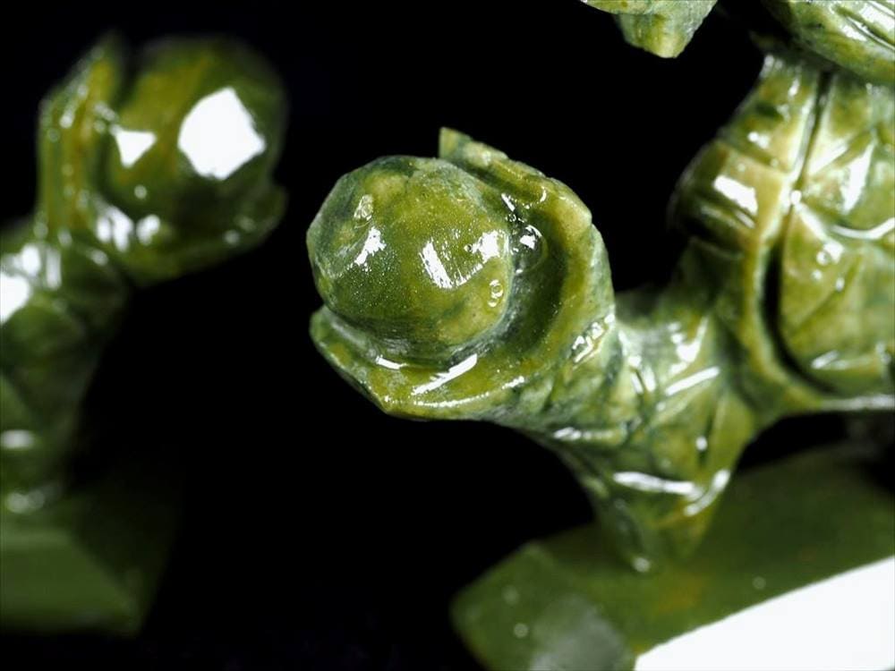 サーペンティン 蛇紋石 龍彫刻置物 玉持ち龍神 天然石
