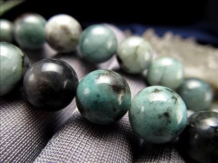 エメラルド 翠玉 一連 ビーズ emerald