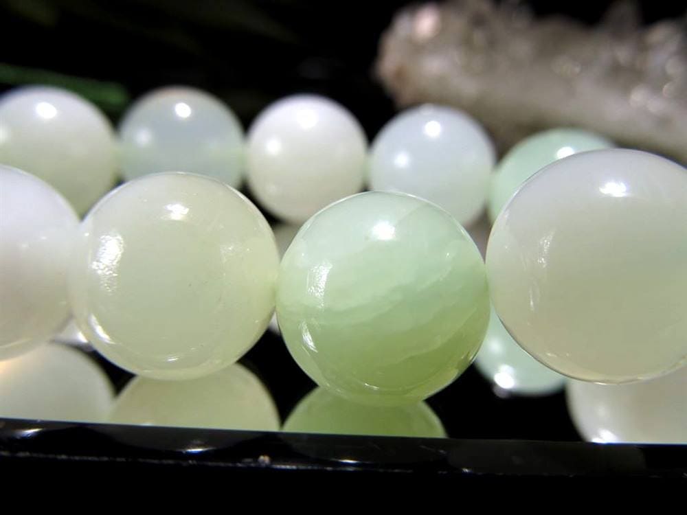 グリーンオパール 蛋白石 opal ビーズ 一連