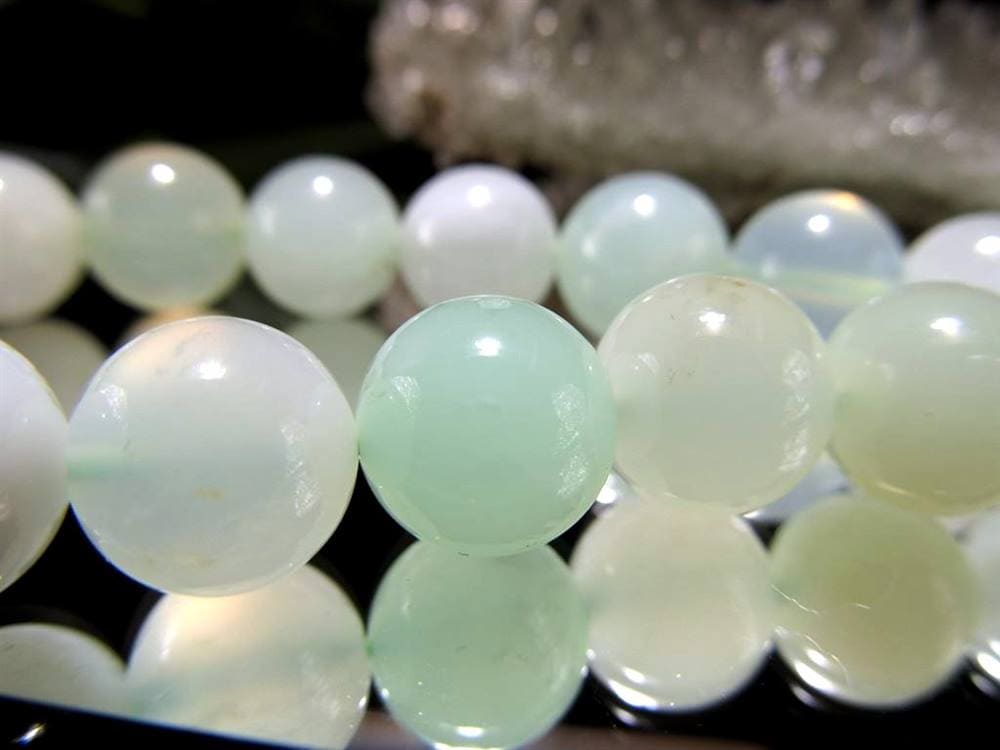 グリーンオパール 蛋白石 opal ビーズ 一連