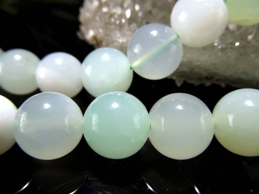 グリーンオパール 蛋白石 opal ビーズ 一連