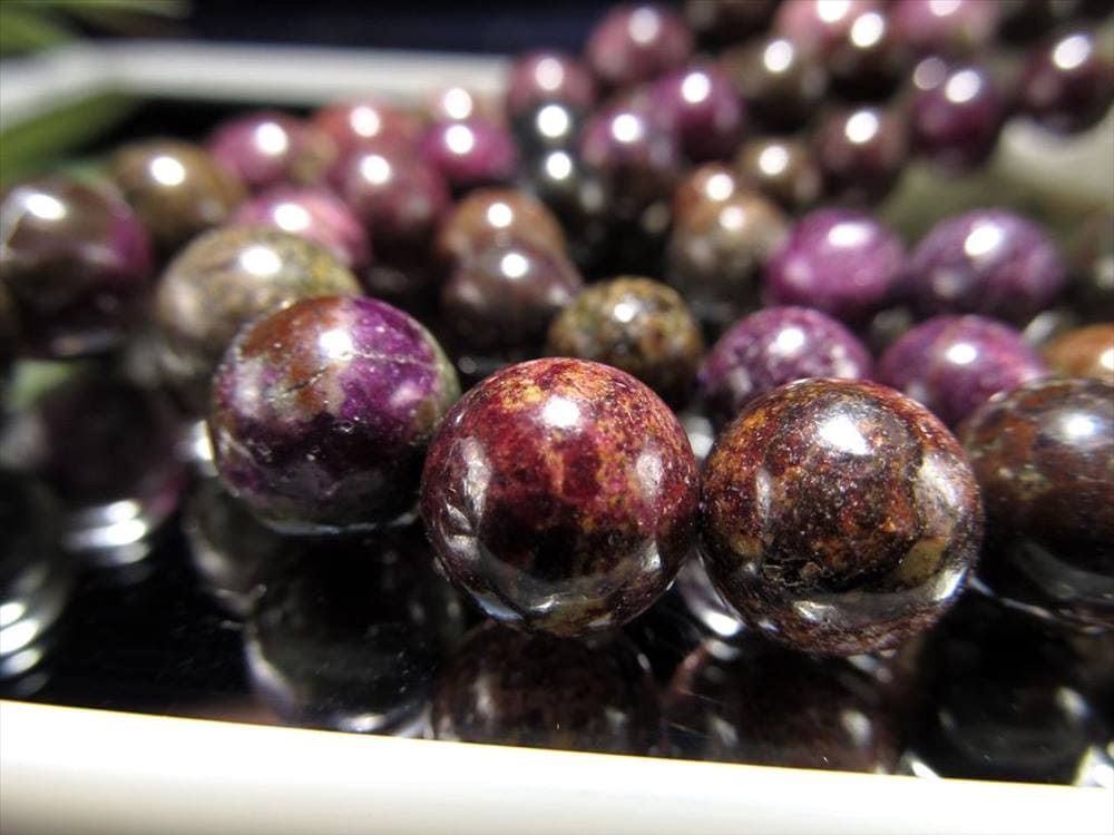 ビーズ連 スティヒタイト スティヒト石 天然石 サーペンティン アトランティサイト