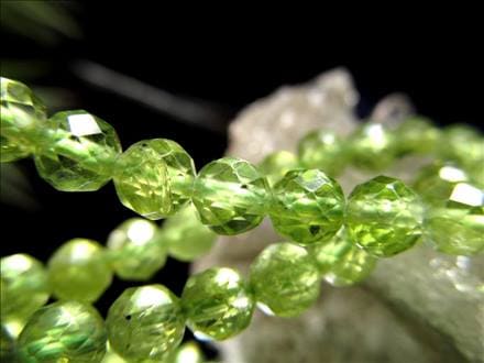 ペリドット 橄欖石 Peridot ビーズ カット