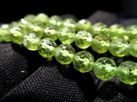 ペリドット 橄欖石 Peridot ビーズ カット