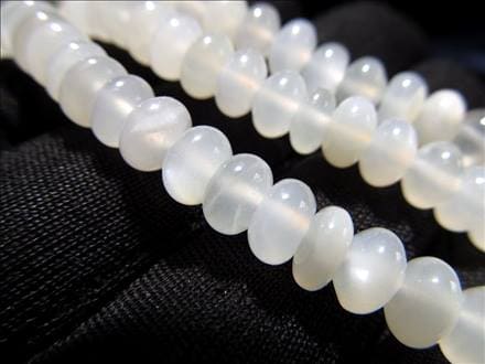 ホワイトムーンストーン 月長石 フェルドスパー ビーズ ボタン