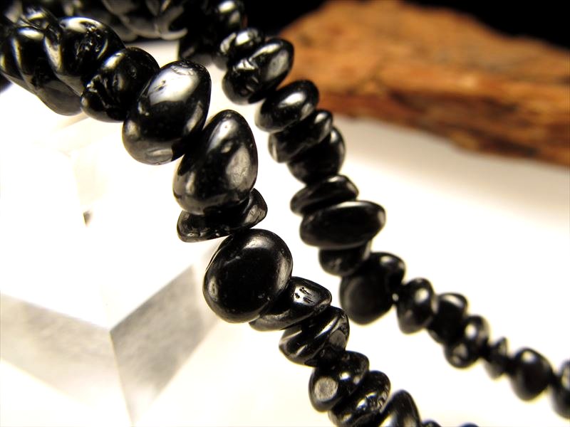 ブラックスピネル