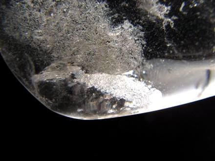 マニフェストクォーツ 貫入 水晶 クォーツインクォーツ タンブル