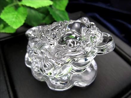 クリスタルガラス 置物 透明 銭蛙 瑞獣