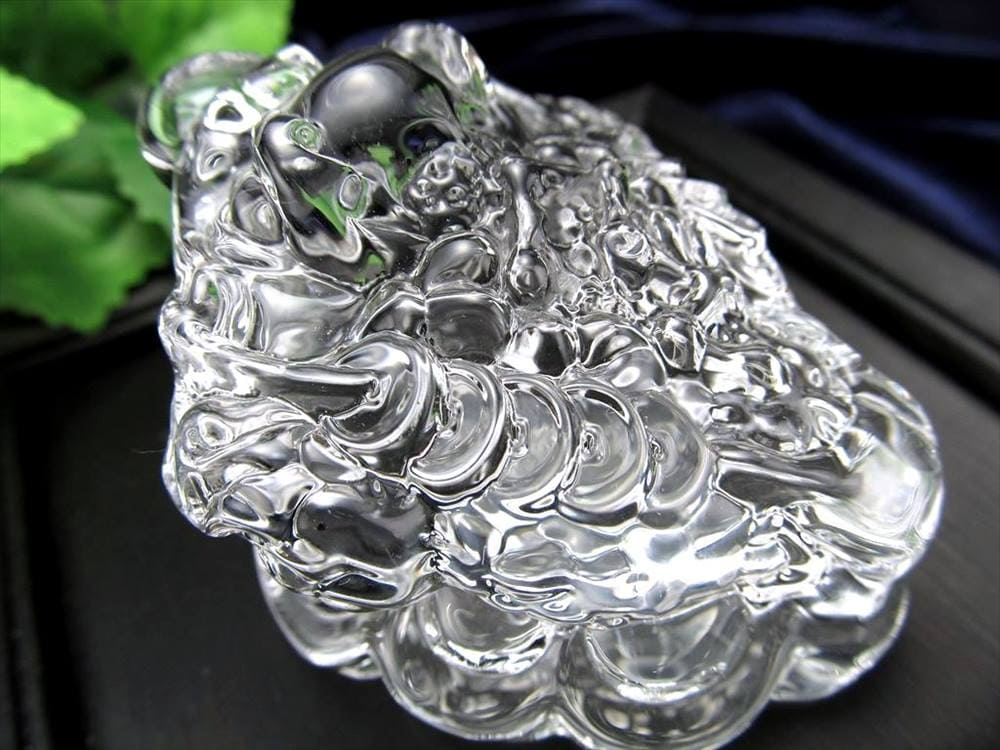 クリスタルガラス 置物 透明 銭蛙 瑞獣