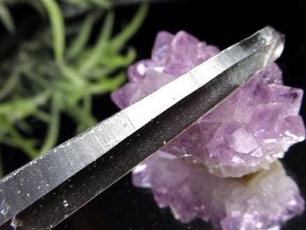 ヘマタイトオンクォーツ 赤鉄鉱共生水晶 ヘマタイト 原石 ポイント