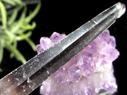 ヘマタイトオンクォーツ 赤鉄鉱共生水晶 ヘマタイト 原石 ポイント