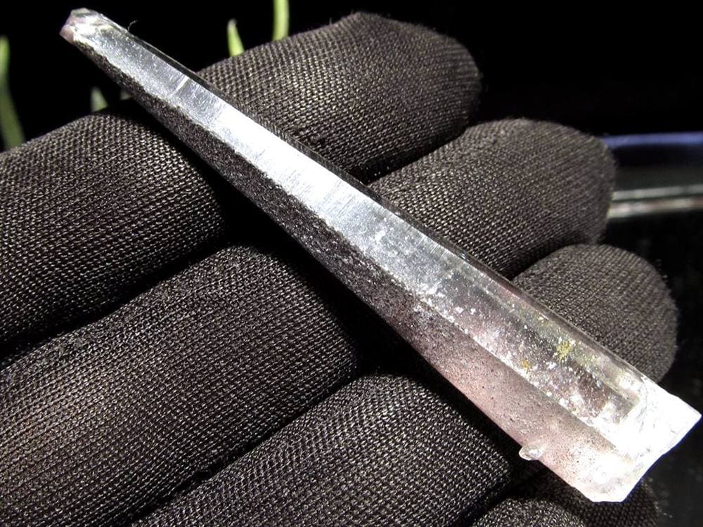 ヘマタイトオンクォーツ 赤鉄鉱共生水晶 ヘマタイト 原石 ポイント