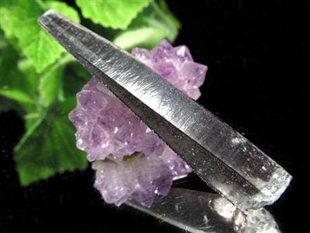 ヘマタイトオンクォーツ 赤鉄鉱共生水晶 ヘマタイト 原石 ポイント