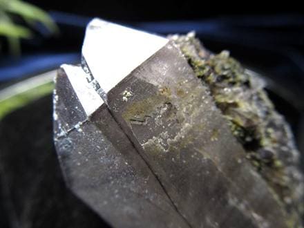 ヘマタイトオンクォーツ 赤鉄鉱共生水晶 ヘマタイト 原石 ポイント