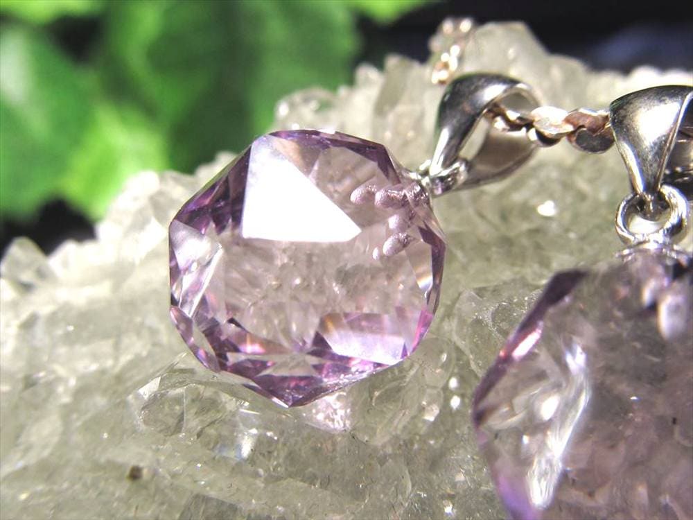 ラベンダーアメジスト 紫水晶 スターカット ペンダントトップ Silver925