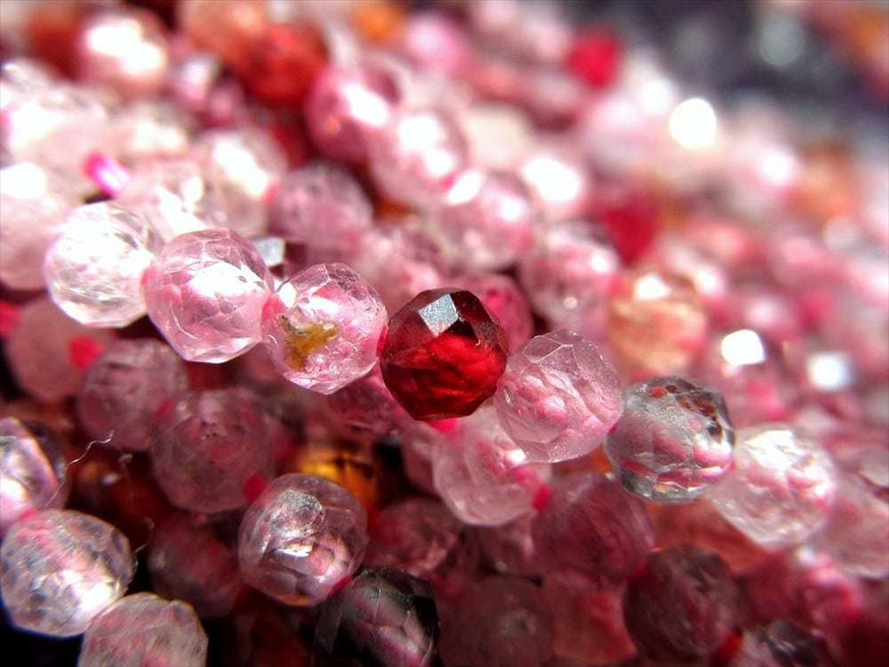 カラースピネル,尖晶石,ビーズ連,連材