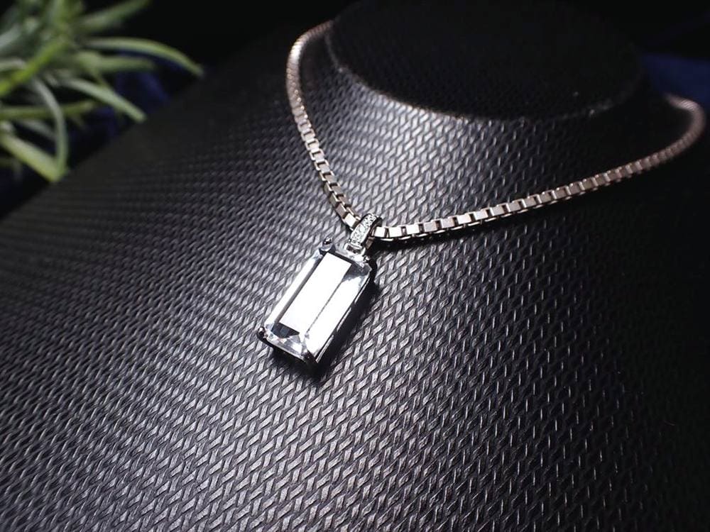 水晶 ペンダントトップ ジルコニア レクタングル ステップカット