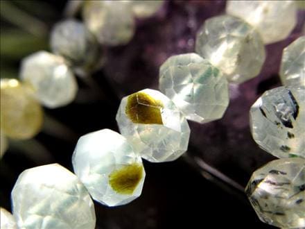 プレナイト 葡萄石 繊細ボタンカット ビーズ連 連材