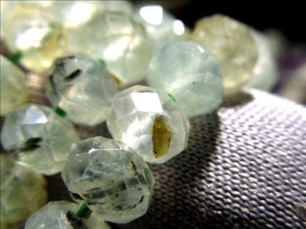 プレナイト 葡萄石 繊細ボタンカット ビーズ連 連材