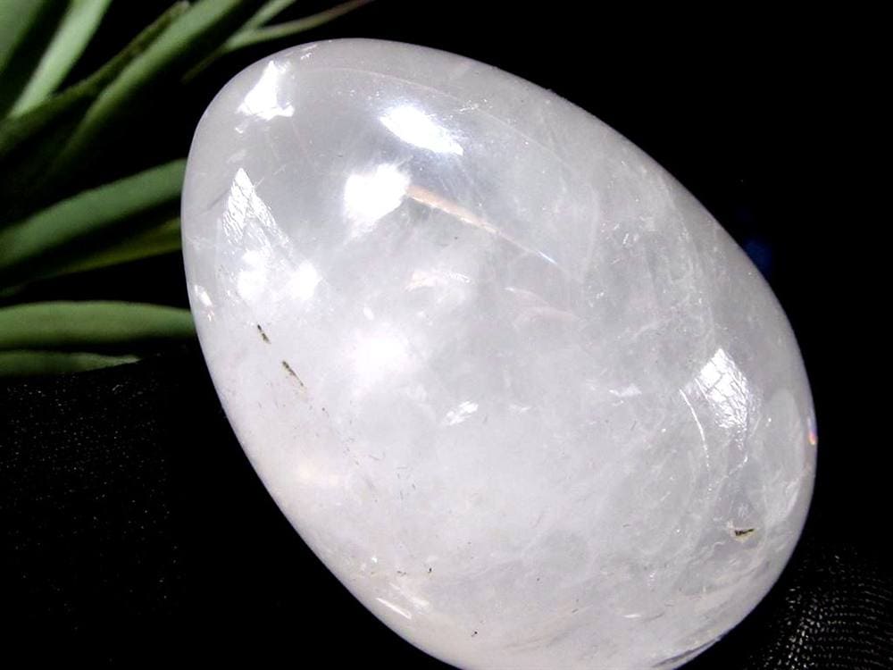 水晶 クリスタルエッグ 水晶たまご 天然石 彫刻置物