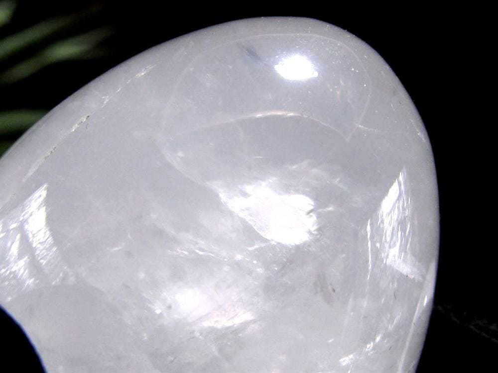 水晶 クリスタルエッグ 水晶たまご 天然石 彫刻置物