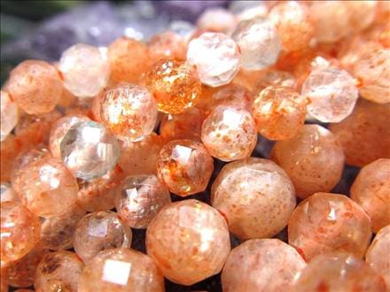 サンストーン,日長石,アベンチュリンフェルドスパー,キューブカット,ビーズ連,連材